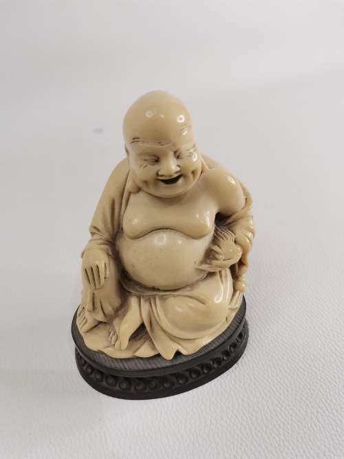 Beautiful highly detailed budah with stamp at the bottom!!!!