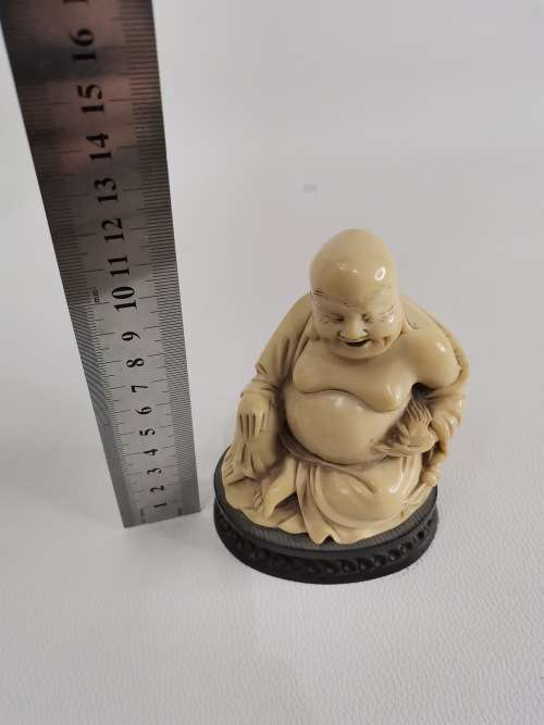 Beautiful highly detailed budah with stamp at the bottom!!!!