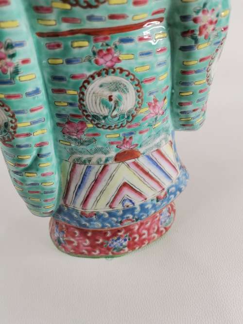 LARGE HIGHLY DETAILED CHINESE 34CM LARGE FIGURE NOT DAMAGED!!!!