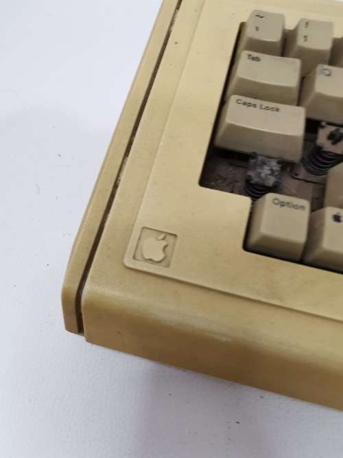 VINTAGE APPLE KEYBOARD NOT TESTED!!!