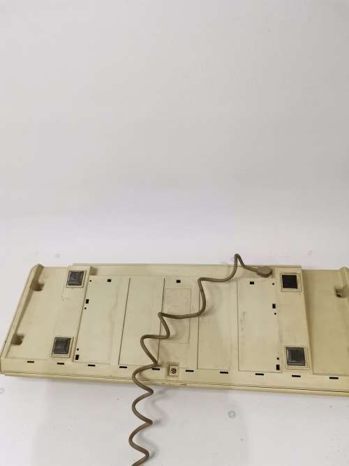 VINTAGE APPLE KEYBOARD NOT TESTED!!!