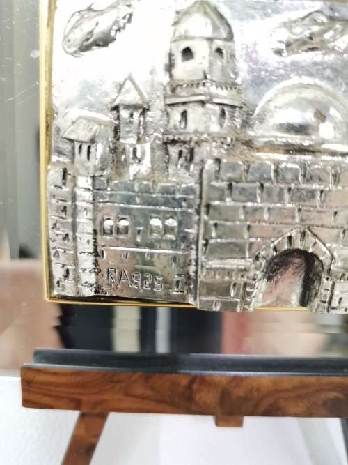 Silver piece made by Israel artist Saad missing one wooden let to stand  up!!!