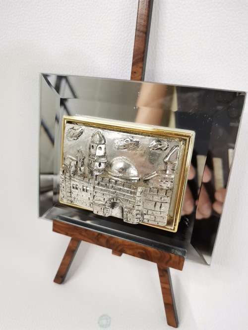 Silver piece made by Israel artist Saad missing one wooden let to stand  up!!!