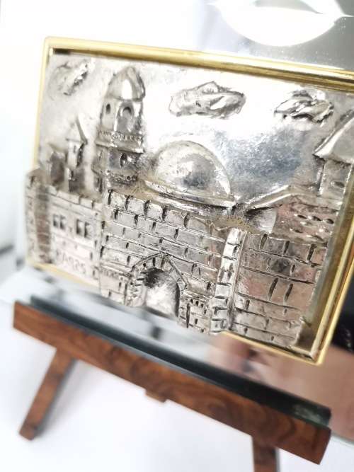 Silver piece made by Israel artist Saad missing one wooden let to stand  up!!!