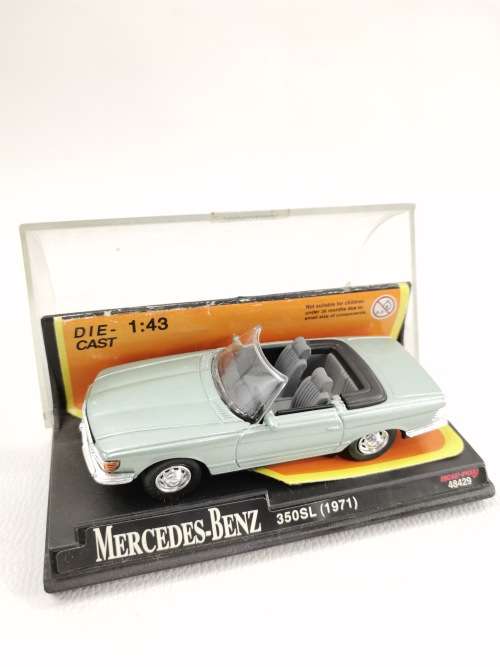 Mercedes Benz 350sl 1971 model die cast!!!!