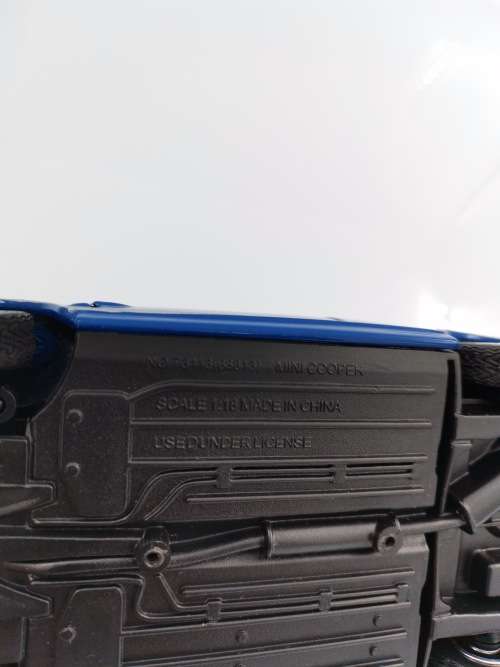 ORIGINAL DIE CAST MINI COOPER SCALE 1/18!!!!