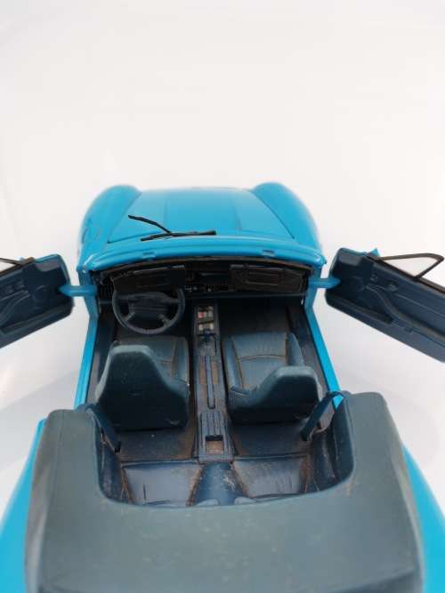 LARGE PORSCHE DIE CAST SCALE 1/18 HIGHLY DETAILED!!!!