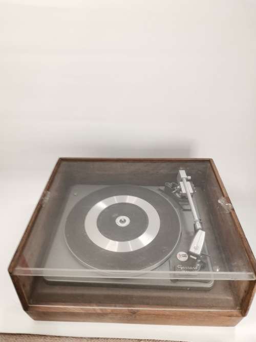VINTAGE GERRARD RECORD PLAYER WORKING!!!!
