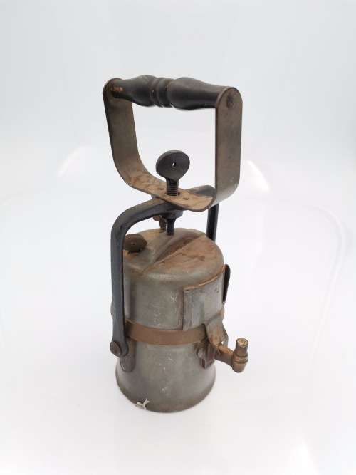 CRESSTELLA PREMIUM LAMP MADE I ENGLAND!!!