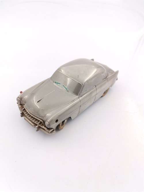 RARE PRAMETA AUTOMODELLE OPEL KAPITA 555  MADE IN GERMANY NEED LOWER CONTROL ARM!!!