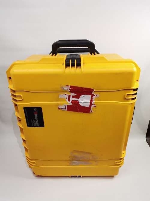 IM2720 STORM TRACK CASE YELLOW WATERPROOF CASE!!!