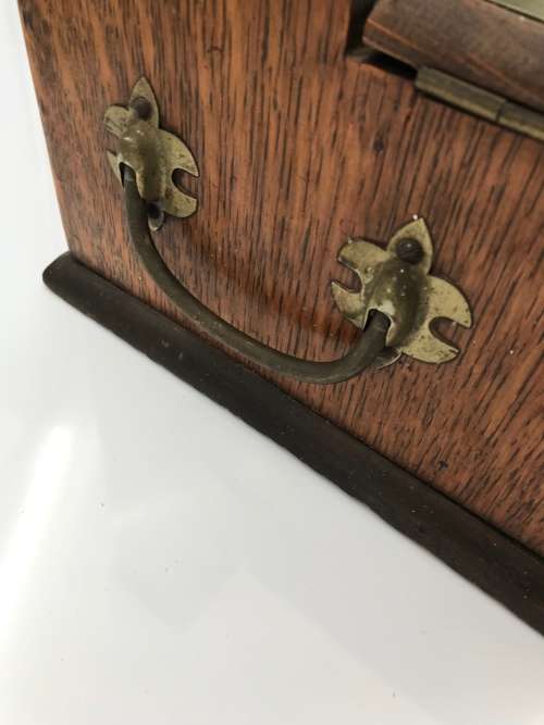 STUNNING LARGE VINTAGE WOODEN AND BRASS BOX 34CM TALL !!!