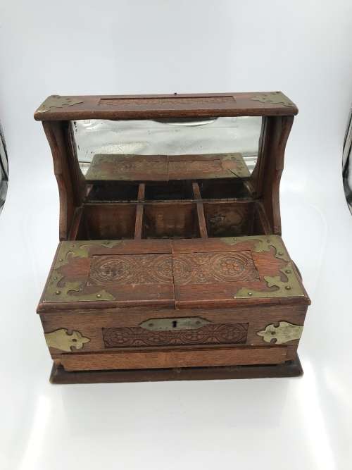 STUNNING LARGE VINTAGE WOODEN AND BRASS BOX 34CM TALL !!!