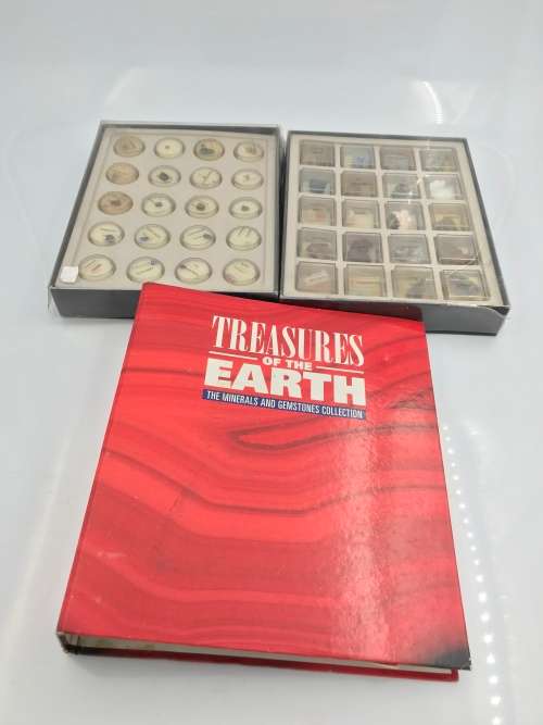 Collection of treasures of the earth with books !!!