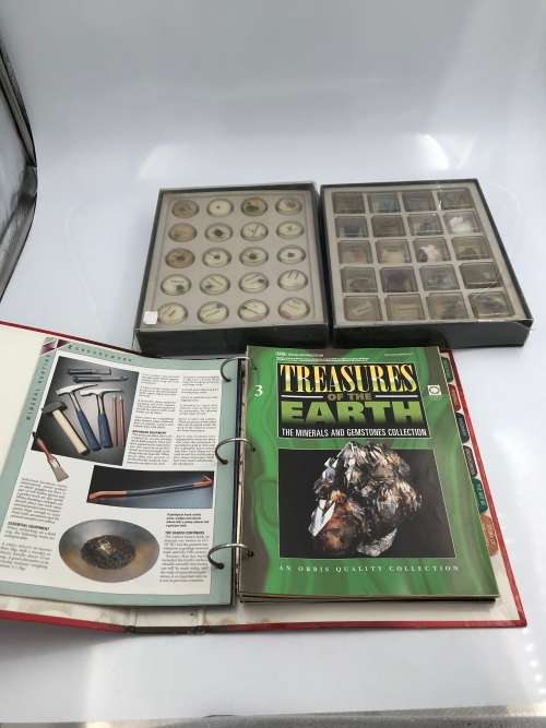 Collection of treasures of the earth with books !!!