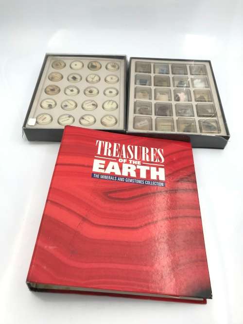 Collection of treasures of the earth with books !!!