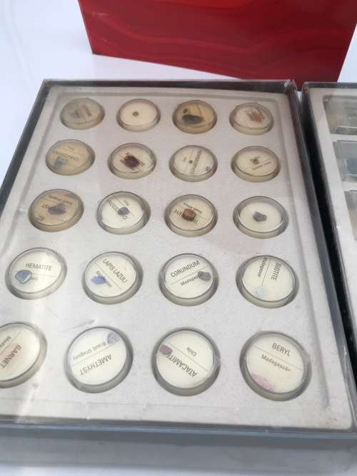 Collection of treasures of the earth with books !!!