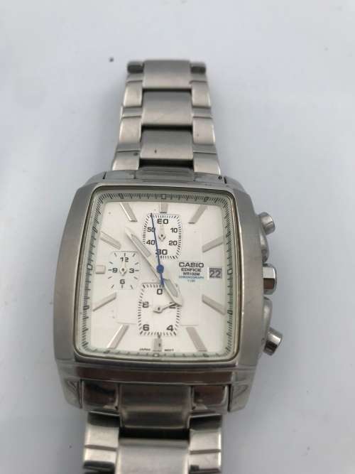 CASIO EDIFICE WR100M WATCH NOT TESTED NEEDS BATTERIES!!!