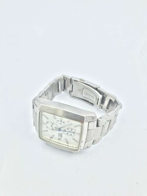 CASIO EDIFICE WR100M WATCH NOT TESTED NEEDS BATTERIES!!!