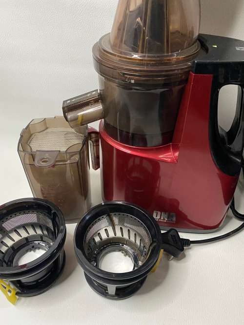 DNA COLD PRESS JUICER 250 WATT COMPLETE WORKING IN BOX !!!!