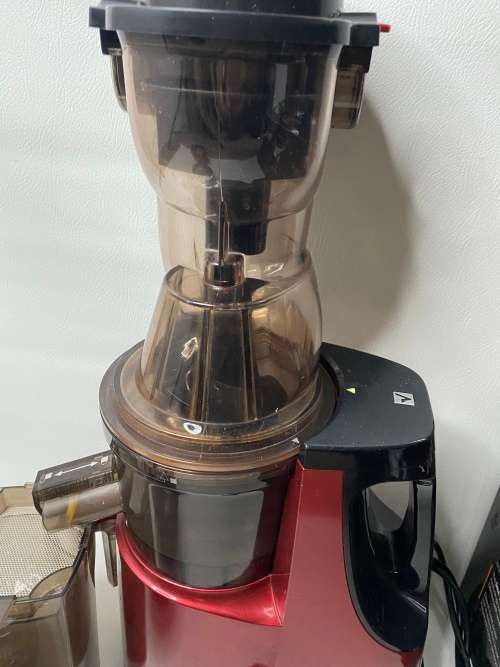 DNA COLD PRESS JUICER 250 WATT COMPLETE WORKING IN BOX !!!!