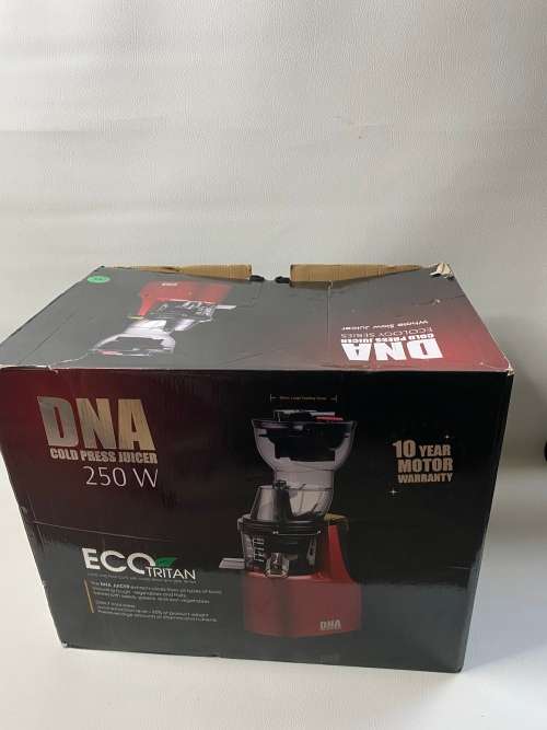 DNA COLD PRESS JUICER 250 WATT COMPLETE WORKING IN BOX !!!!