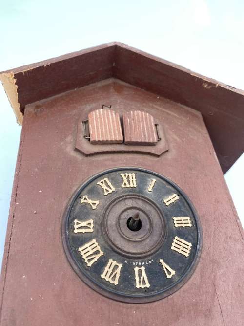 VINTAGE MADE IN WEST GERMANY CUCKOO CLOCK GOR SPARES !!!