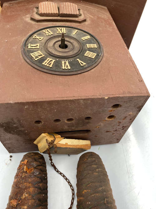 VINTAGE MADE IN WEST GERMANY CUCKOO CLOCK GOR SPARES !!!