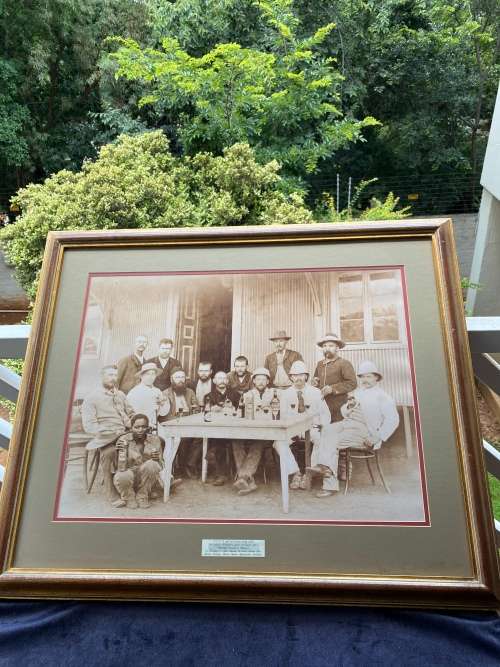 LARGE FRAMED PICTURES SIZE 80CM X 66CM !!!