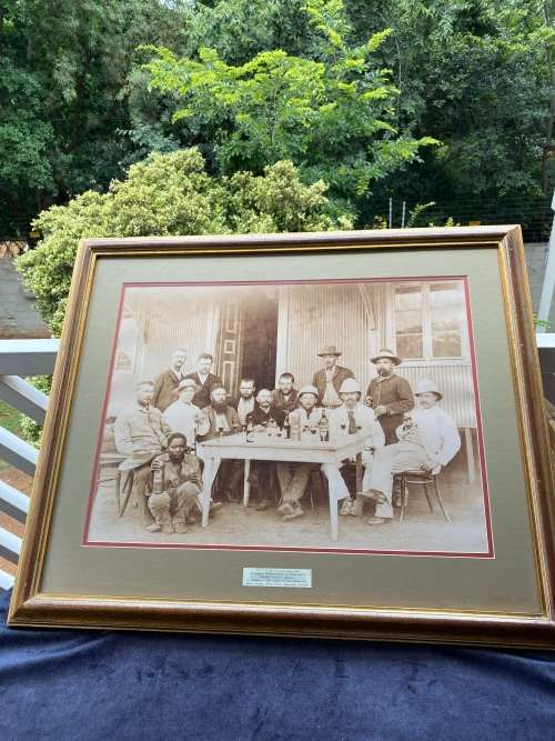 LARGE FRAMED PICTURES SIZE 80CM X 66CM !!!