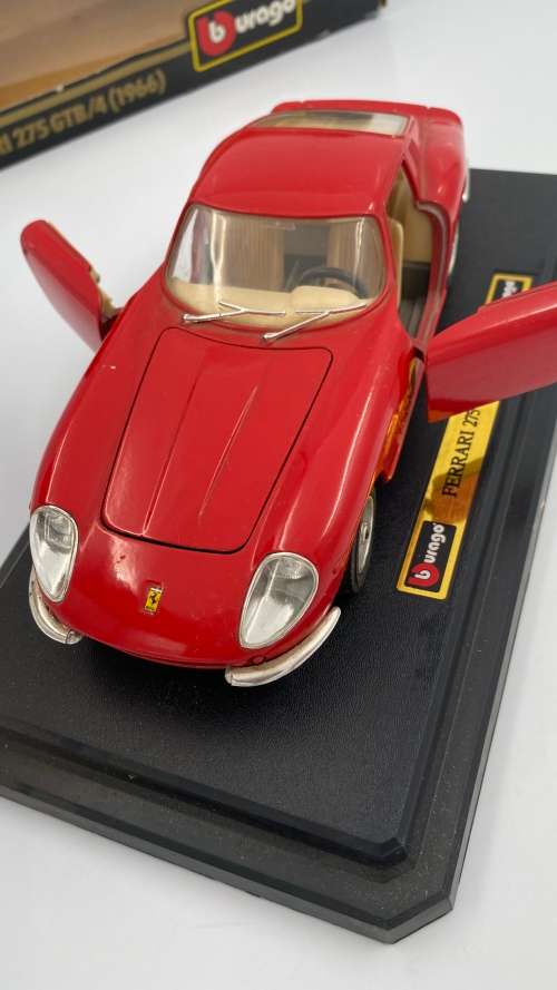 FERRARI 275 GTB/4 1966 BURAGO SCSLE 1:24 !!!!