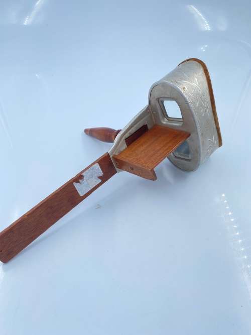 RARE ANTIQUE WOODEN VIEW MASTER MANUFACTURED BY UNDERWOOD NEW YORK !!!!