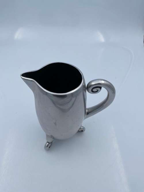 LARGE CARROL BOYES SYLED JUG 24CM TALL !!!!