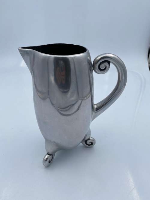 LARGE CARROL BOYES SYLED JUG 24CM TALL !!!!