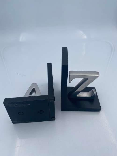 BEAUTIFUL A TO Z BOOKENDS!!!!!