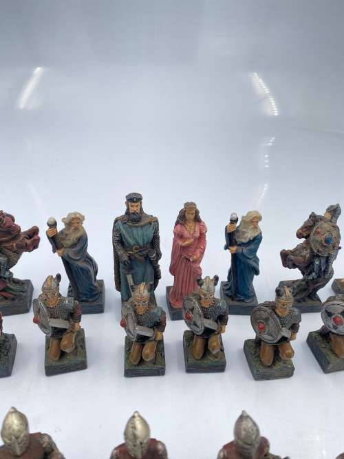 MEDEVIL CHESS SET MISSING ONLY 1 knight pawn as seen on pictures highly detailed!!!!!