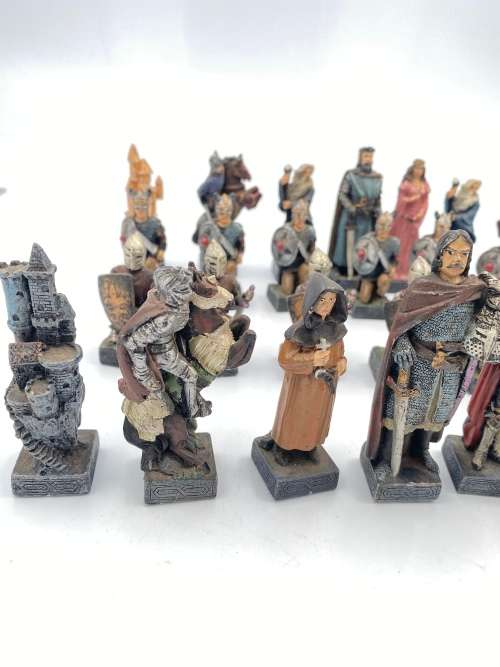 MEDEVIL CHESS SET MISSING ONLY 1 knight pawn as seen on pictures highly detailed!!!!!