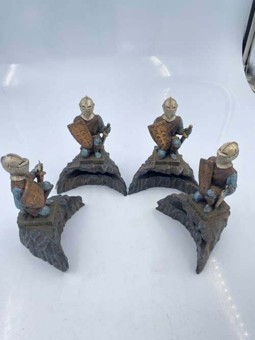 4 KNIGHTS FOR DISPLAY BID FOR ALL !!!!
