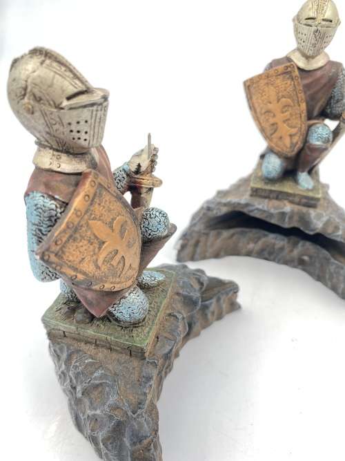 4 KNIGHTS FOR DISPLAY BID FOR ALL !!!!