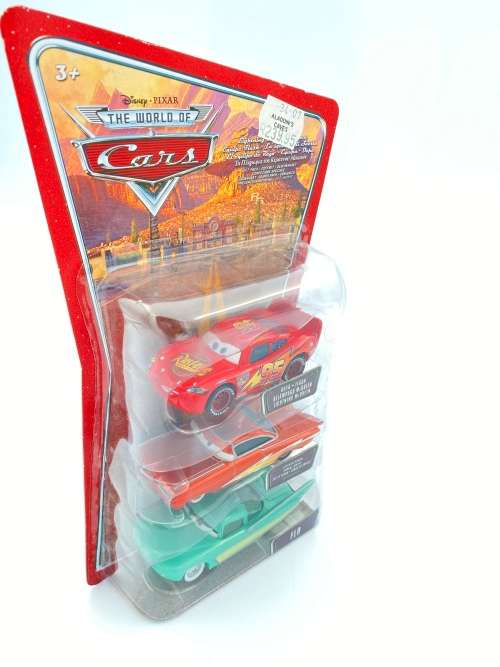 THE WORLD OF CARS BOX SET !!!