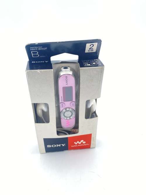 Sony Walkman MP3 player in box working!!!!