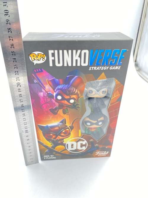 FUNKO VERSE POP CATWOMAN and ROBIN SEALED !!!!