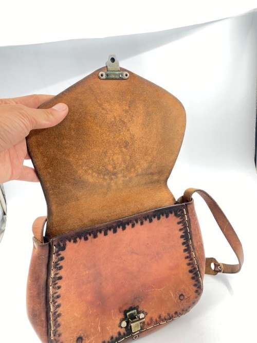 LARGE GENUINE LEATHER VINTAGE BAG !!!!