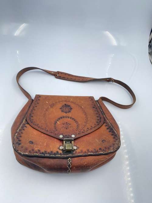 LARGE GENUINE LEATHER VINTAGE BAG !!!!