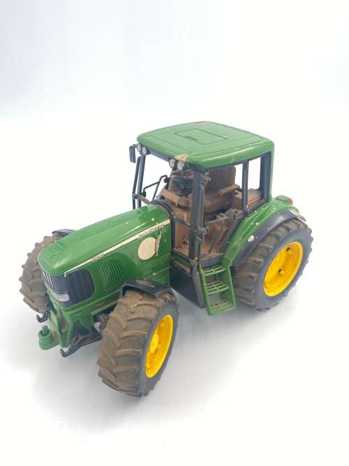 LARGE JOHN DEER TRACTOR 27CM !!!!!