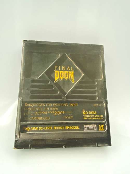 RARE BIG BOX 1996 FINAL DOOM PC GAME !!!!!