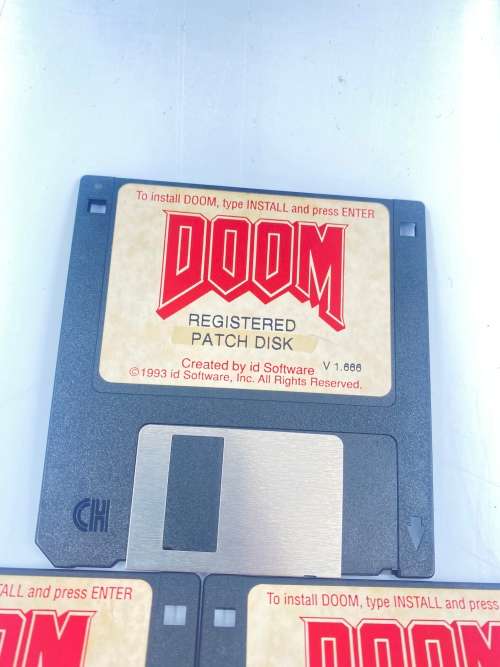 Rare floppy Doom pc game 5 floppy`s 1993 !!!!