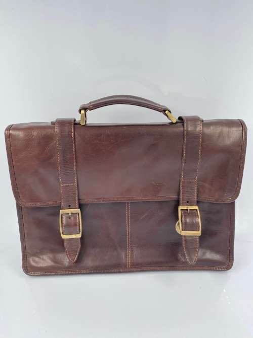GOOD CONDITION MENS LEATHER BAG  !!!