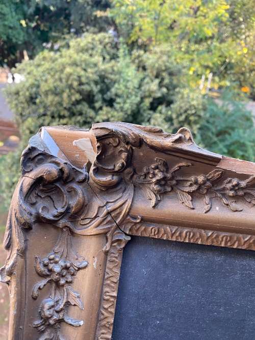 LARGE OIL ON BOARD PAINTING SIZE 59Cm x 82cm damages on pictures!!!!