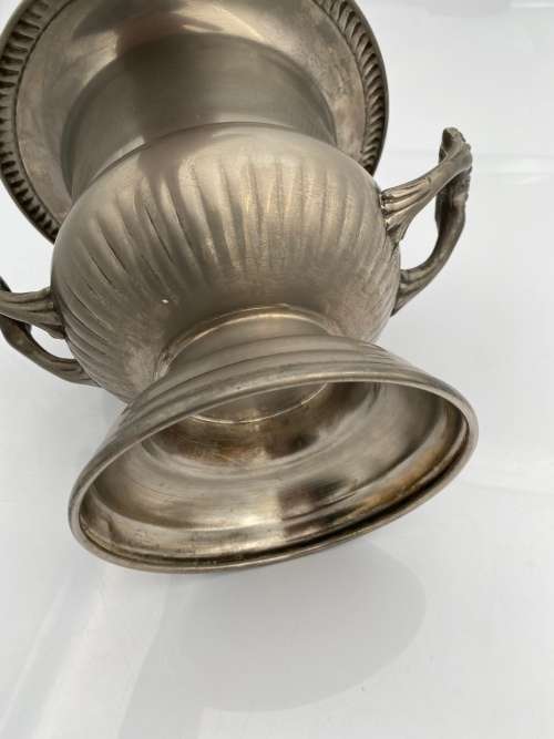 24CM TALL DISPLAY PIECE!!!!